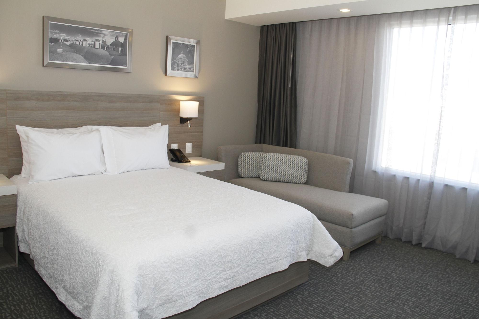Hampton Inn & Suites By Hilton Puebla de Zaragoza Esterno foto