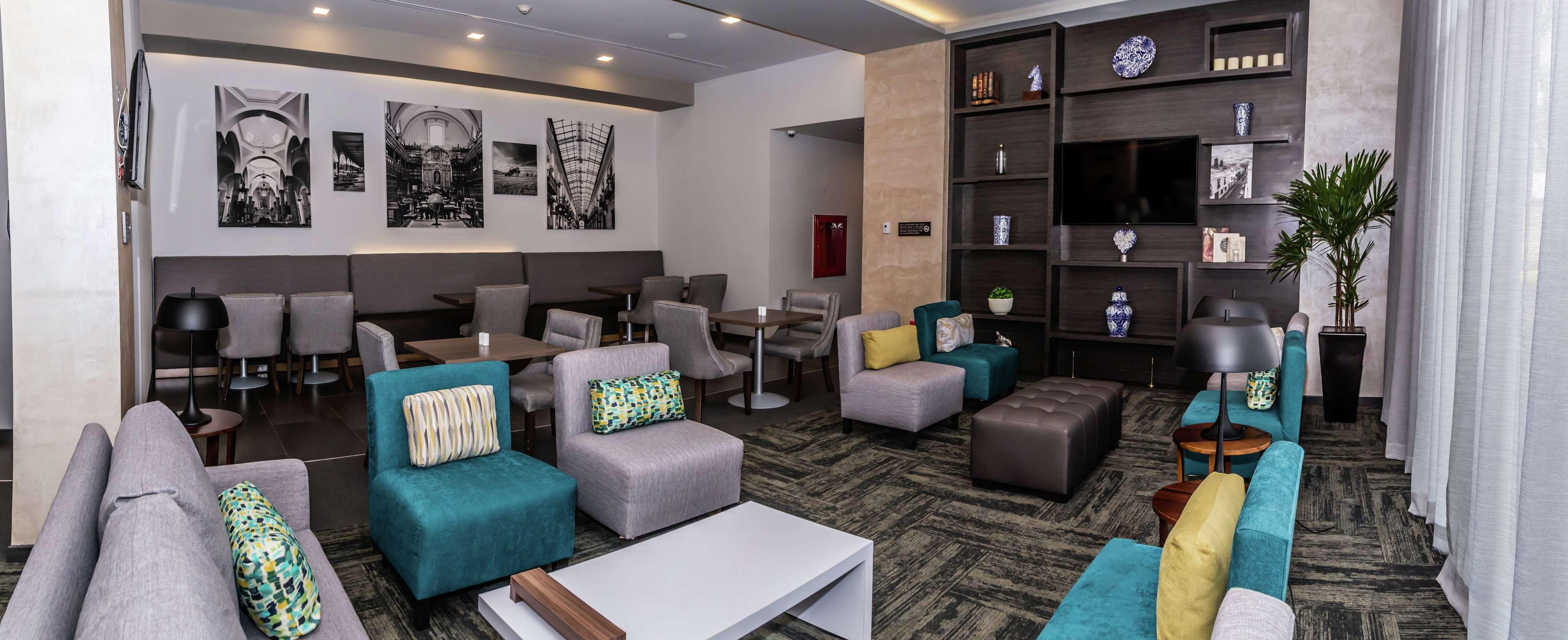 Hampton Inn & Suites By Hilton Puebla de Zaragoza Esterno foto