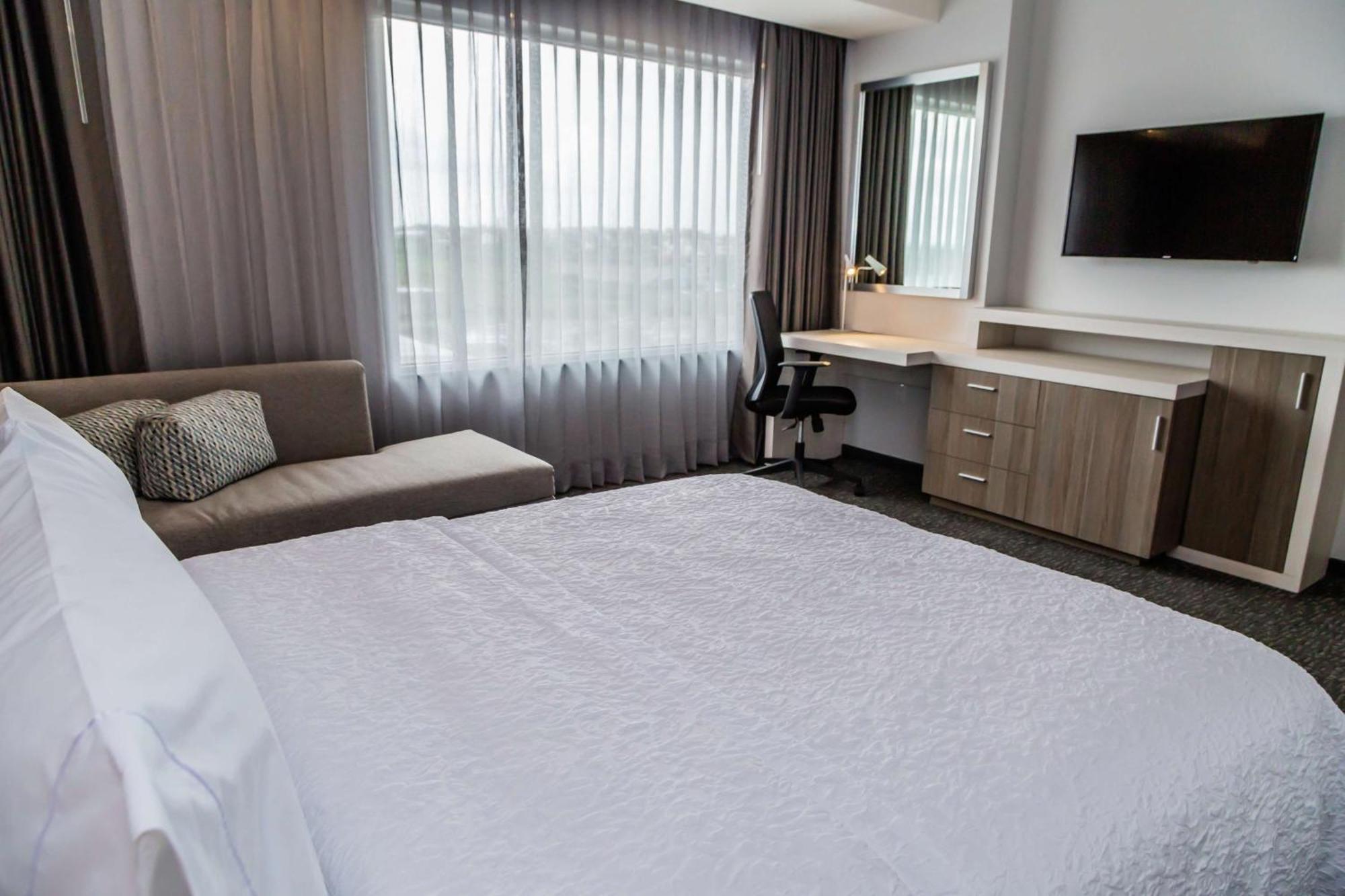 Hampton Inn & Suites By Hilton Puebla de Zaragoza Esterno foto